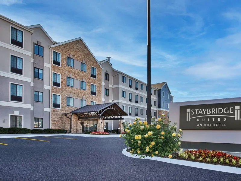 Staybridge Suites Omaha 80Th And Dodge · Anbieterbild von TUI