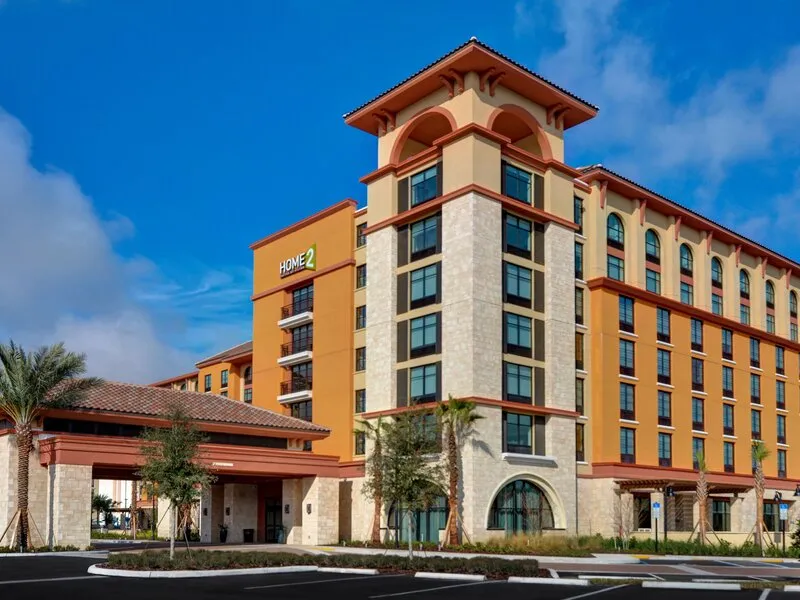 Home2 Suites by Hilton Orlando at  FLAMINGO CROSSINGS Town Center · Anbieterbild von TUI