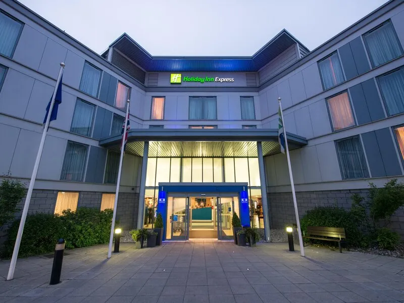 Holiday Inn Express London - Stansted Airport · Anbieterbild von TUI