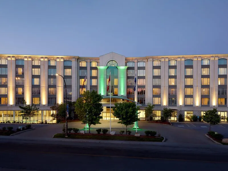 Holiday Inn Express Hotel & Suites Montreal Airport · Anbieterbild von TUI