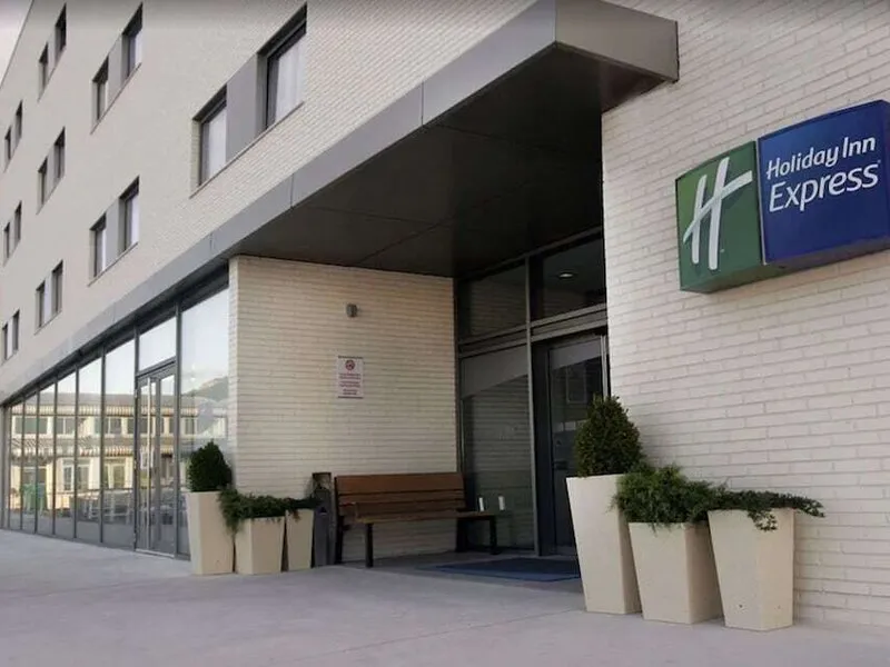 Holiday Inn Express Vitoria · Anbieterbild von TUI