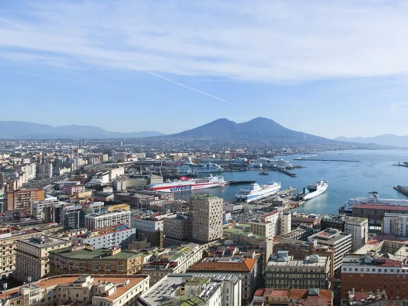 NH Napoli Panorama · Anbieterbild von TUI