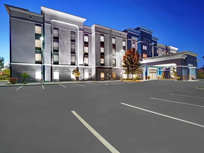 Hampton Inn & Suites Syracuse Dewitt · Anbieterbild von TUI