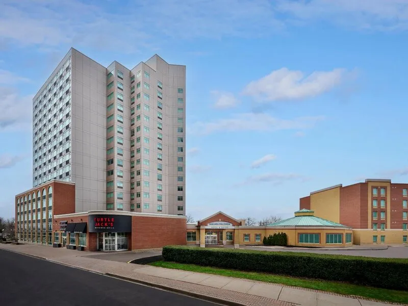 NIAGARA FALLSVIEW HOTEL & SUITES (FORMERLY RADISSON) · Anbieterbild von TUI