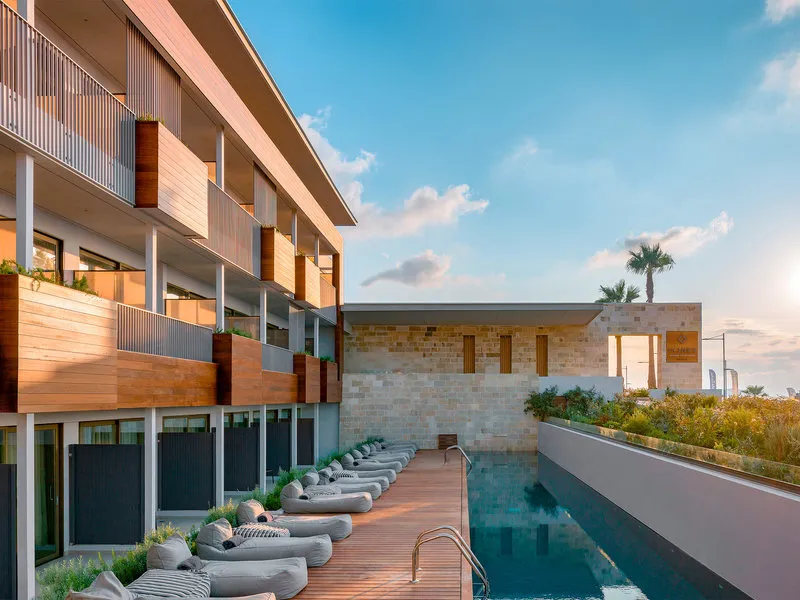 Ikones Seafront Luxury Suites · Anbieterbild von TUI