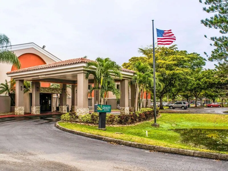 Quality Suites Airport · Anbieterbild von TUI