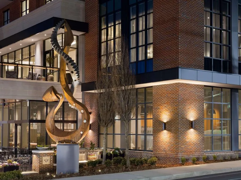 Valley Hotel Homewood Birmingham, Curio Collection by Hilton · Anbieterbild von TUI