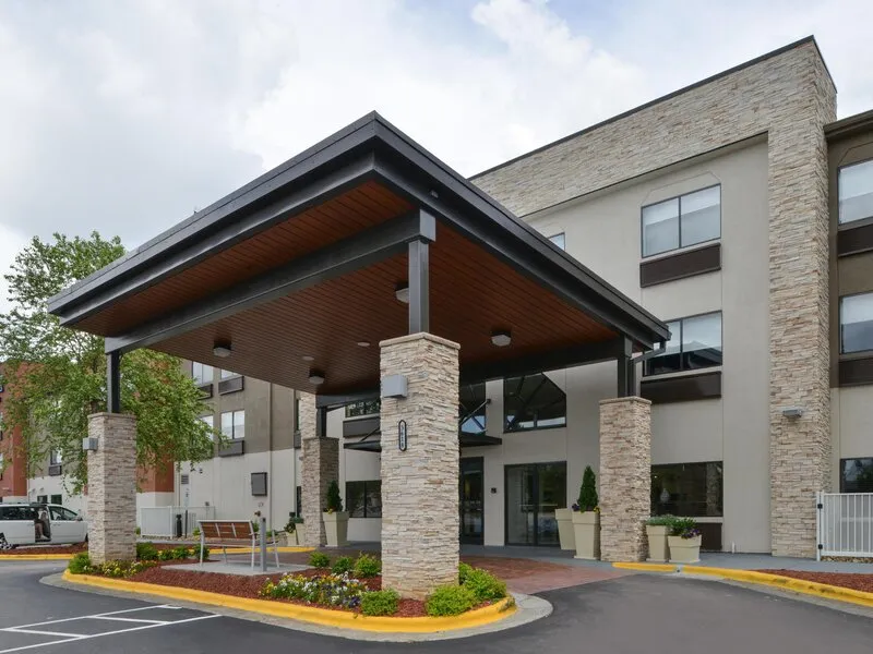 Holiday Inn Express Raleigh NE - Medical Center Area · Anbieterbild von TUI