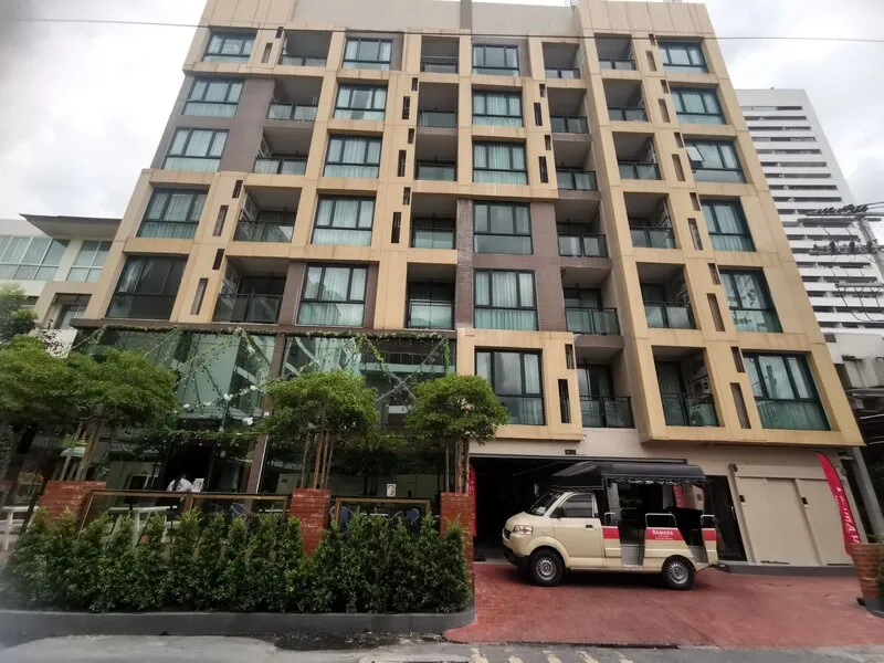 Ramada by Wyndham Bangkok Ten Ekamai Residences · Anbieterbild von TUI