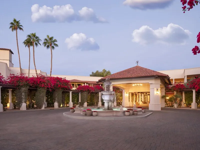 The Scottsdale Resort & Spa, Curio Collection by Hilton · Anbieterbild von TUI