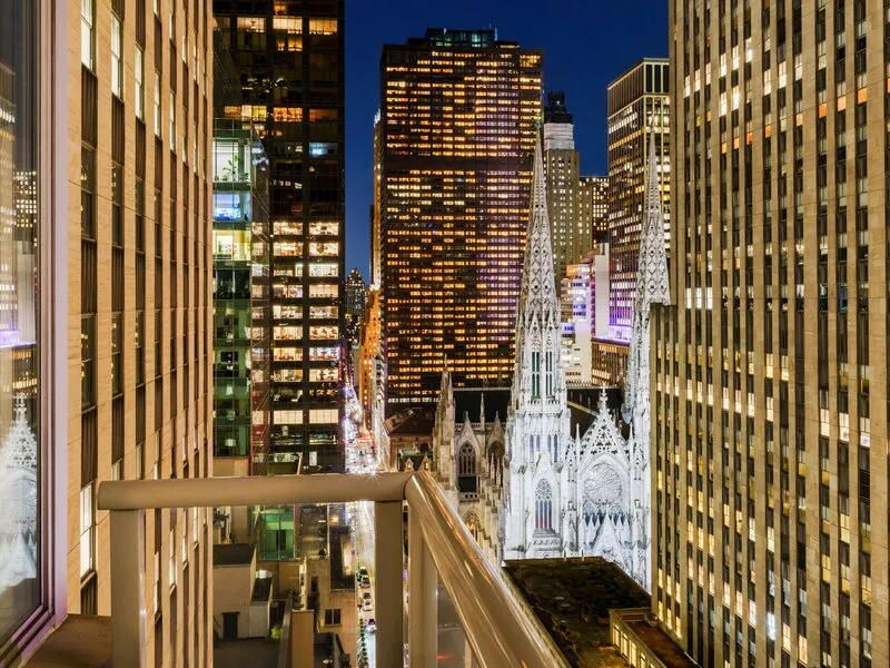 DoubleTree by Hilton New York Midtown Fifth Ave · Anbieterbild von TUI