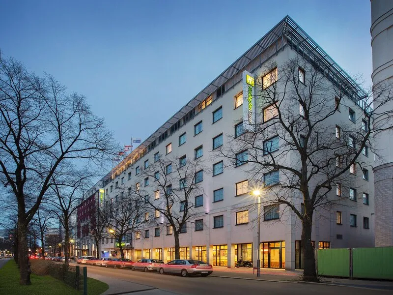 Holiday Inn Express Berlin City Centre · Anbieterbild von TUI
