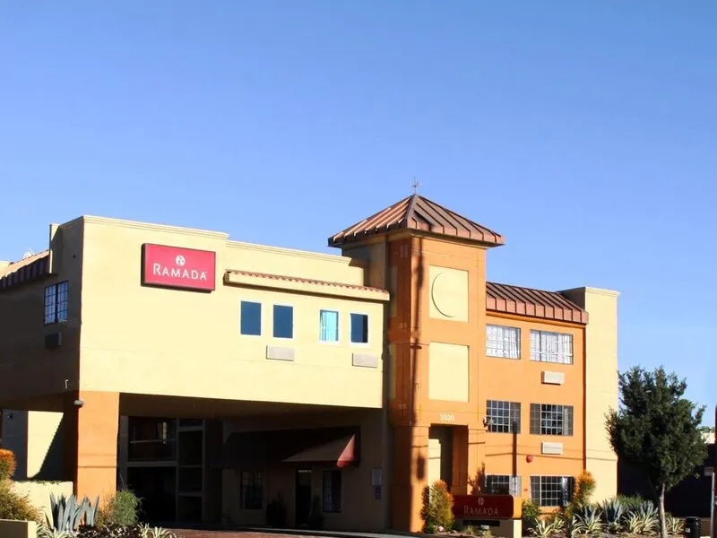 Ramada by Wyndham Culver City · Anbieterbild von TUI
