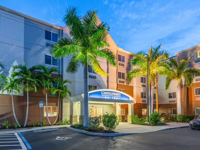 Candlewood Suites Fort Myers-Sanibel Gateway by IHG · Anbieterbild von TUI
