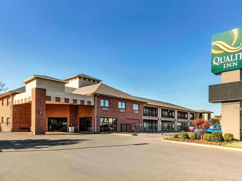 Quality Inn Airport I-240 · Anbieterbild von TUI