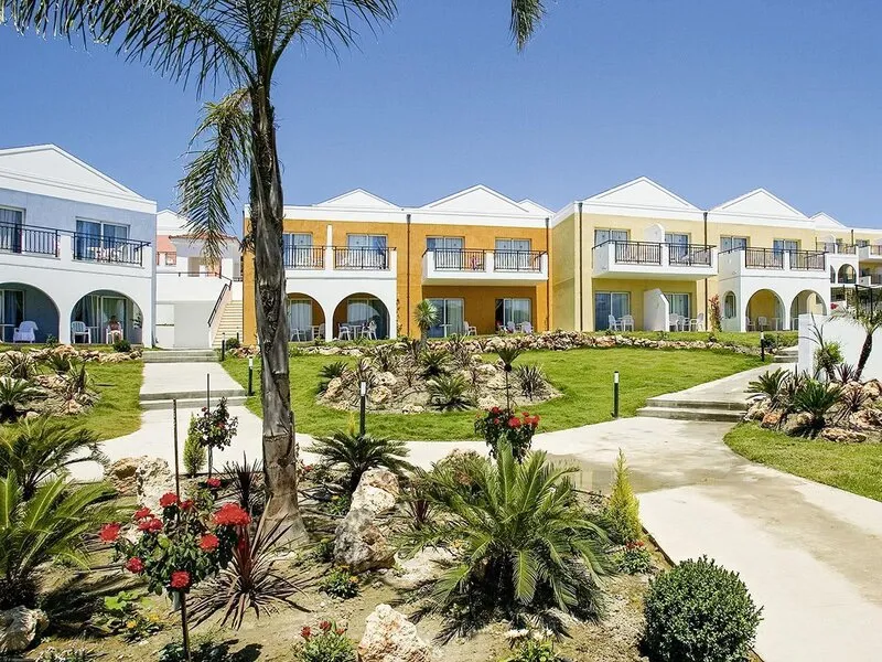 Cyprotel Faliraki Hotel · Anbieterbild von TUI