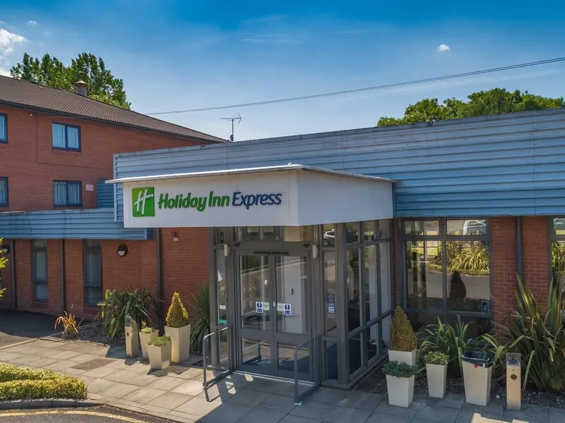 Holiday Inn Express Preston - South · Anbieterbild von TUI
