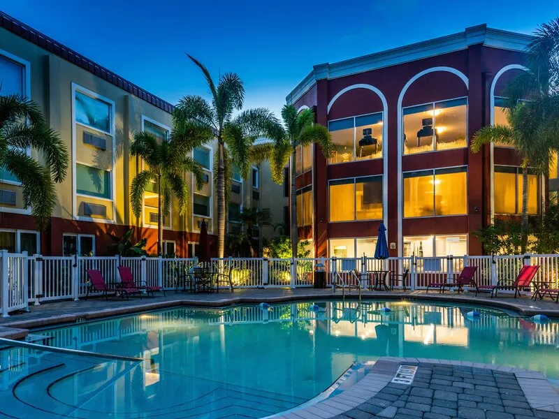 Holiday Inn Express and Suites Bradenton West · Anbieterbild von TUI
