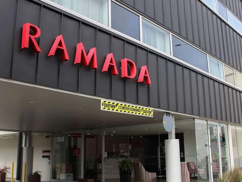 Ramada Suites by Wyndham Christchurch City · Anbieterbild von TUI