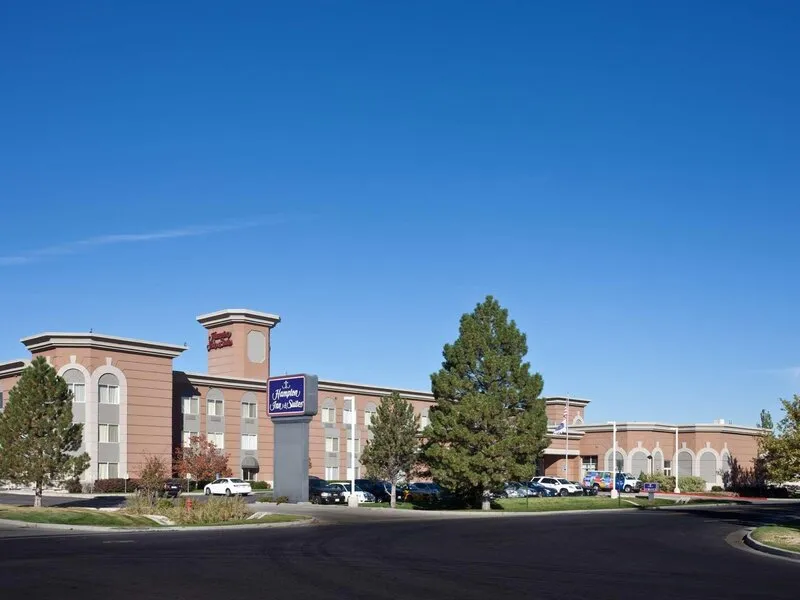 Hampton Inn & Suites Salt Lake City Airport · Anbieterbild von TUI