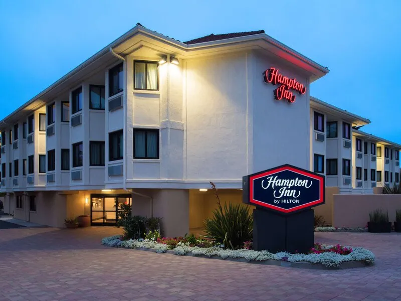 Hampton Inn Monterey · Anbieterbild von TUI