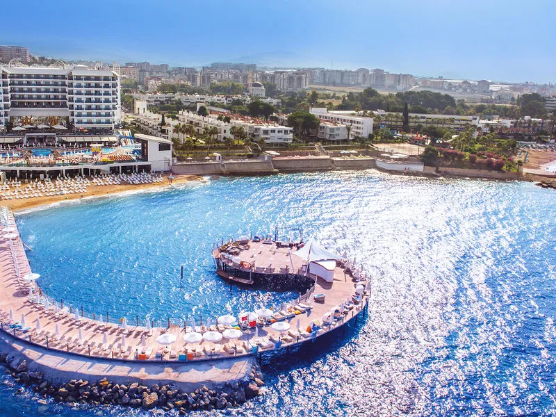 Azura Deluxe Resort & Spa Avsallar · Anbieterbild von TUI