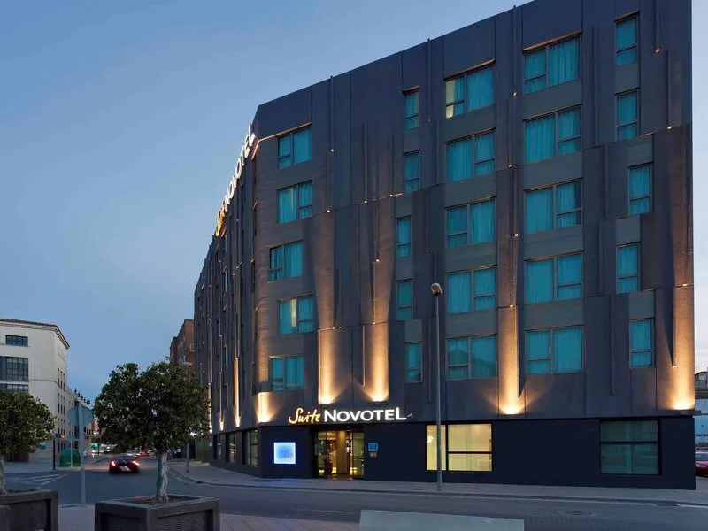 Novotel Suites Malaga Centro · Anbieterbild von TUI