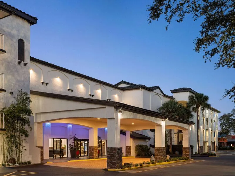 Mai Hana Hotel - International Drive · Anbieterbild von TUI