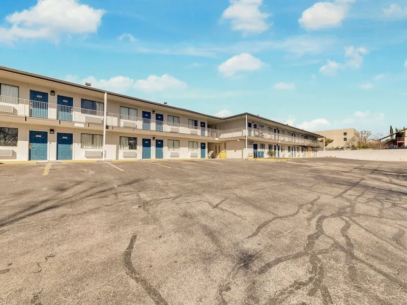 Motel 6 Austin South - Airport · Anbieterbild von TUI