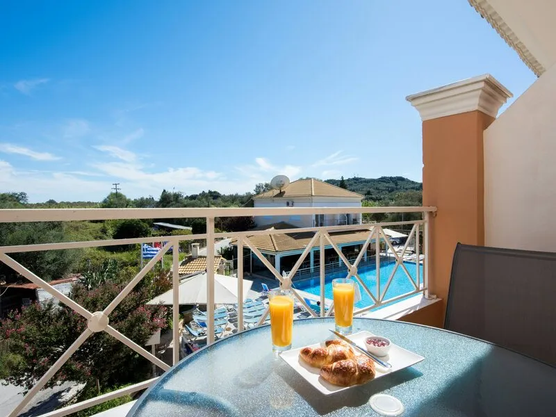 Kavos Plaza Hotel · Anbieterbild von TUI