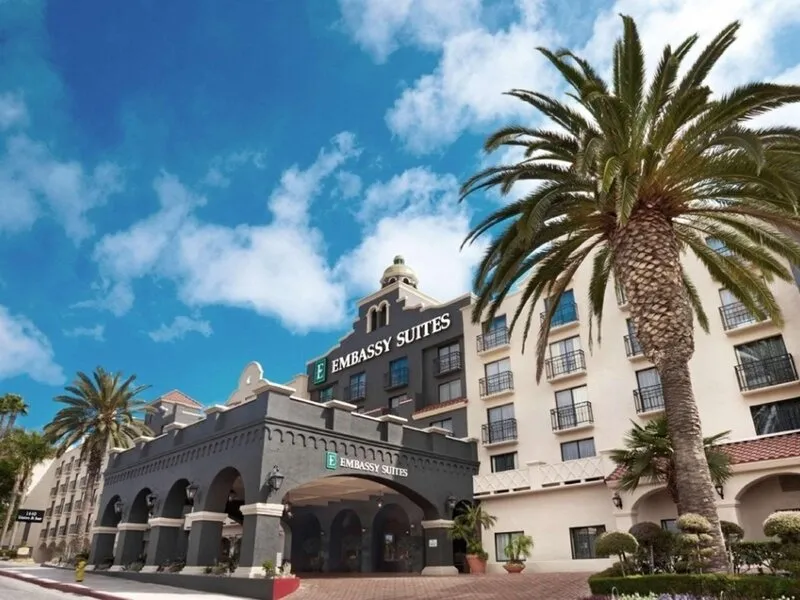 Embassy Suites by Hilton Los Angeles International Airport South · Anbieterbild von TUI