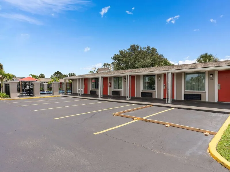 Super 8 by Wyndham Kissimmee/Orlando · Anbieterbild von TUI