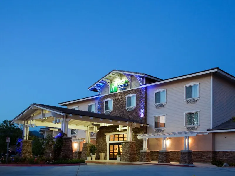 Holiday Inn Express & Suites San Dimas · Anbieterbild von TUI