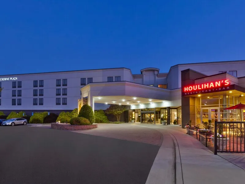 Crowne Plaza Dulles Airport · Anbieterbild von TUI