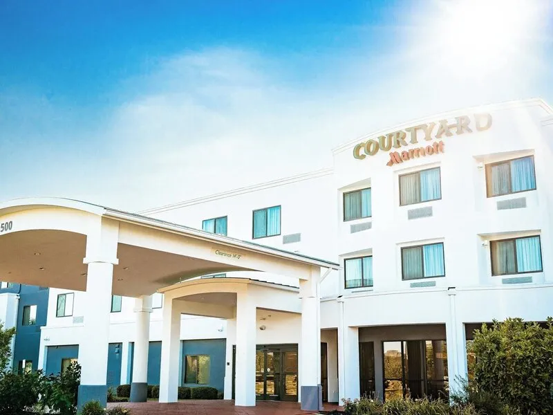 Courtyard Kingston, Jamaica · Anbieterbild von TUI