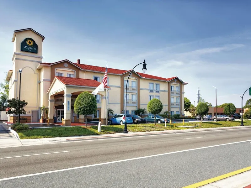 La Quinta Inn & Suites by Wyndham Tampa Bay Area-Tampa South · Anbieterbild von TUI