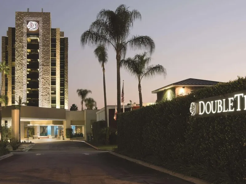 DoubleTree by Hilton Hotel Monrovia - Pasadena Area · Anbieterbild von TUI