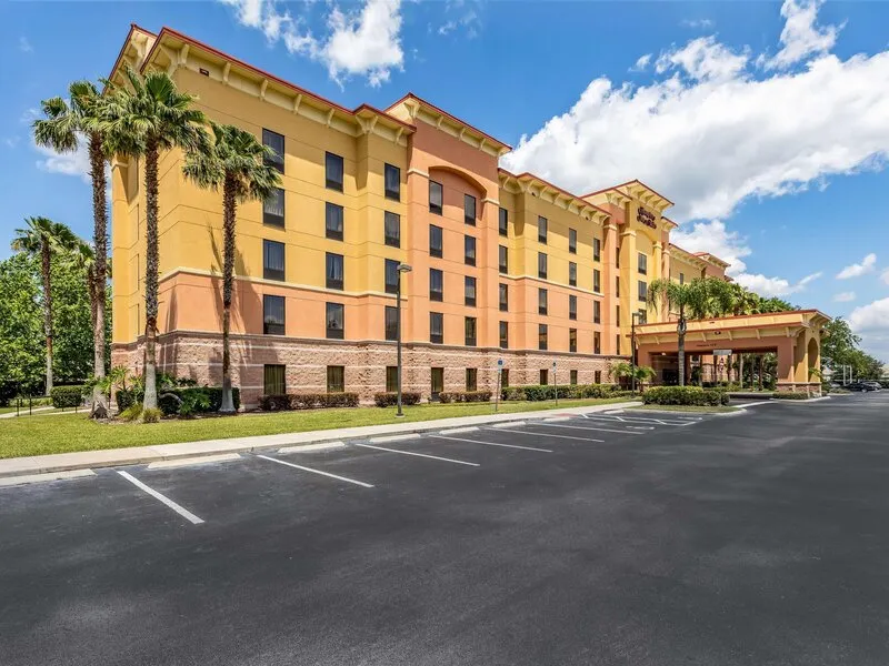 Hampton Inn & Suites Orlando-South Lake Buena Vista · Anbieterbild von TUI