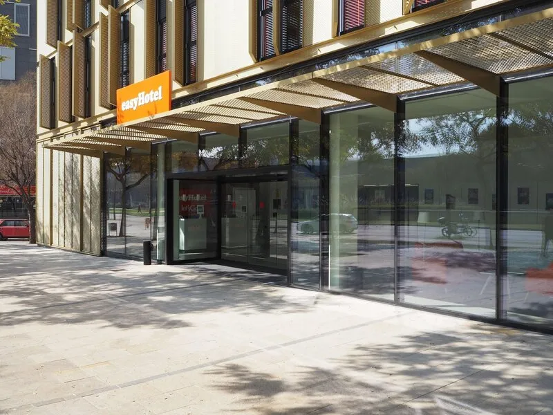easyHotel Barcelona Fira · Anbieterbild von TUI