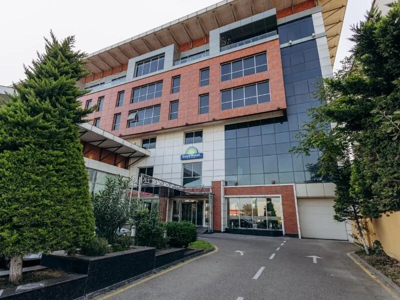 Days Hotel by Wyndham Baku · Anbieterbild von TUI