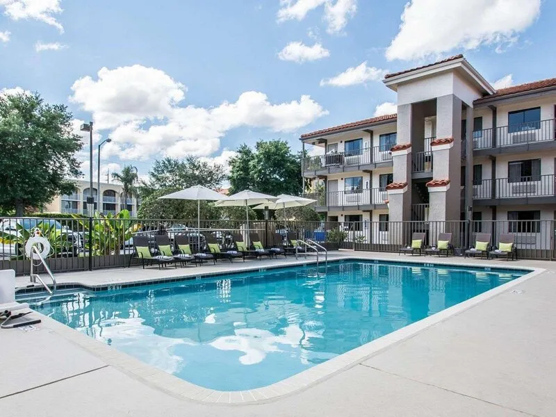 Quality Inn & Suites By The Parks · Anbieterbild von TUI