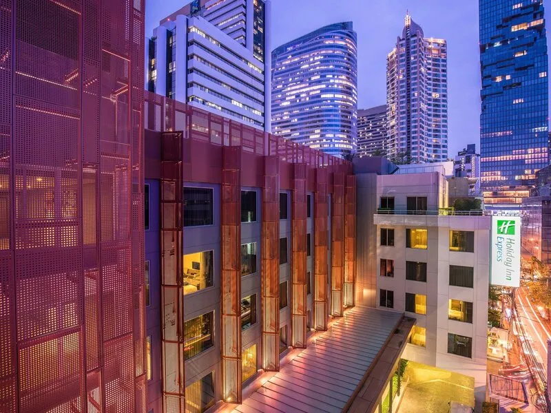 Holiday Inn Express Bangkok Sathorn · Anbieterbild von TUI