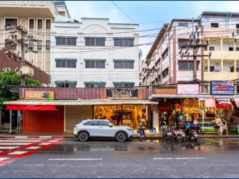 Patong Social Hotel & Restaurant · Anbieterbild von TUI