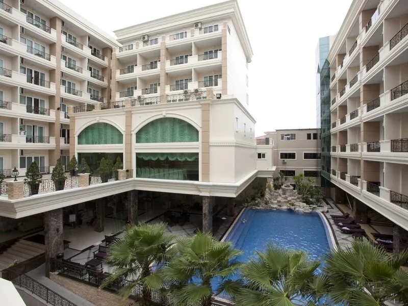 LK Miracle Suite Pattaya · Anbieterbild von TUI