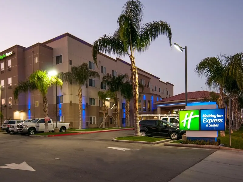 Holiday Inn Express Bakersfield Central · Anbieterbild von TUI