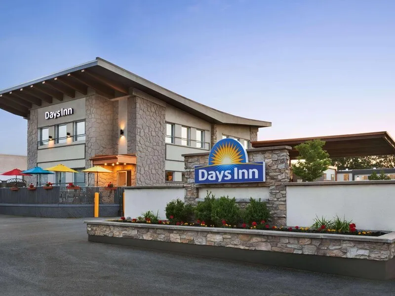 Days Inn by Wyndham Montreal East · Anbieterbild von TUI