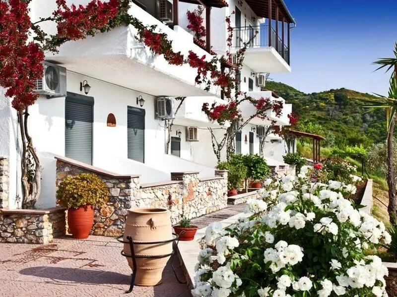 Petra Nera Hotel Skiathos, member of Philian Hotels & Resorts · Anbieterbild von TUI