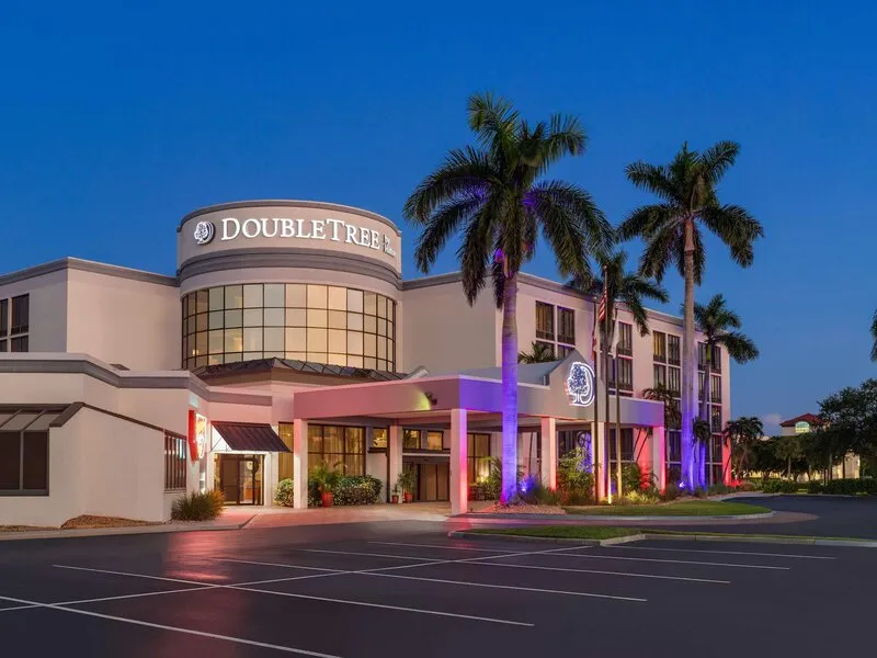 Doubletree by Hilton Fort Myers at Bell Tower Shops · Anbieterbild von TUI