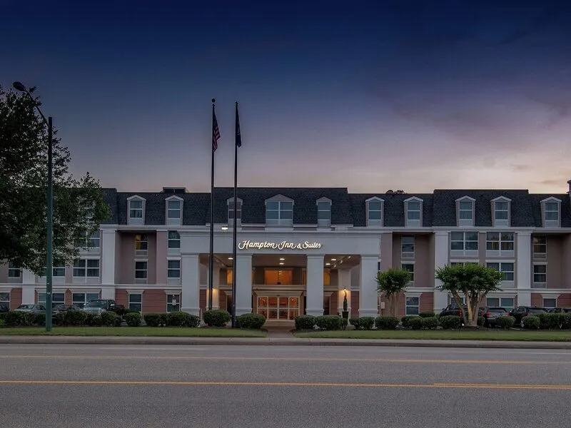 Hampton Inn & Suites Williamsburg/Richmond Rd. · Anbieterbild von TUI