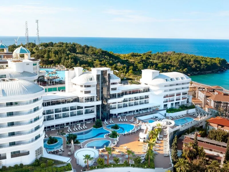 Laguna Beach Alya Resort & Spa · Anbieterbild von TUI